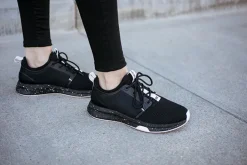 Sneakers><noscript><img width=