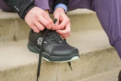 Sneakers><noscript><img width=