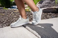 Sneakers><noscript><img width=