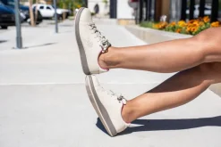 Sneakers><noscript><img width=